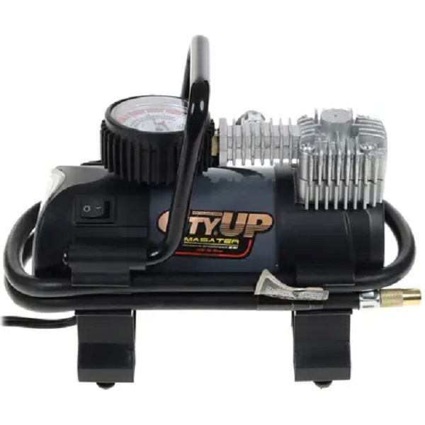 Компрессор CityUP АС-587 Master  с фонарем для подкачки автомоб.колес  пластиковый КЕЙС