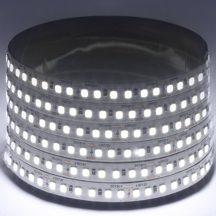 Лента светодиодная -14,4-180-12-6500K-IP20-1 year-5m LS2835 ЭРА /5