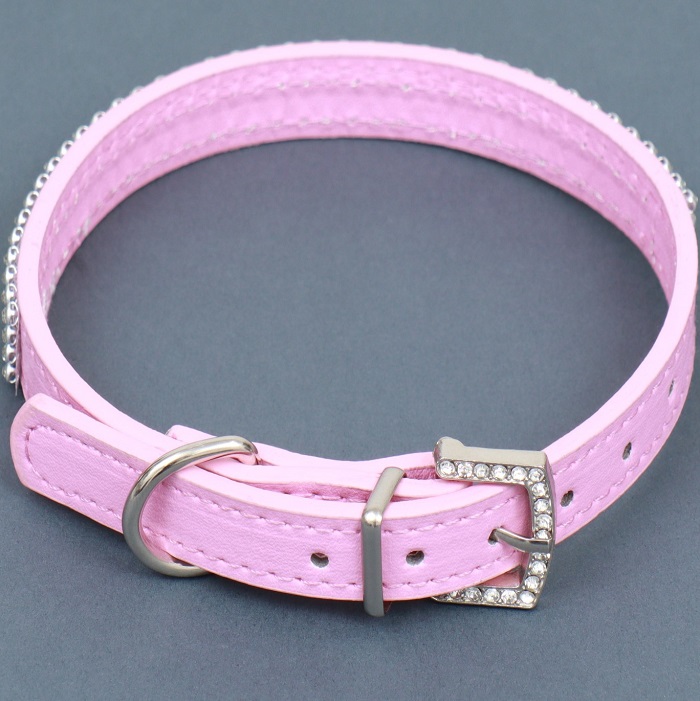 Ошейник со стразами в 4 ряда и стразы на пряжке, 38 х 1,5 см, ОШ 26-33, розовый