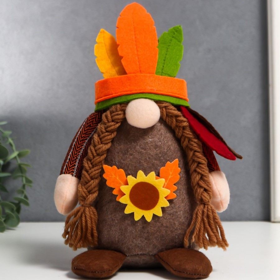 Кукла интерьерная "Бабусечка в индейском головном уборе" 25х7х9 см   7509633