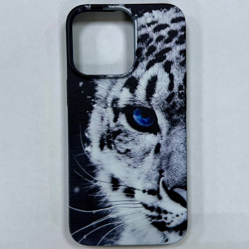 Задняя накладка GRESSO. Коллекция Тигр 2 для iPhone 13 Pro черный