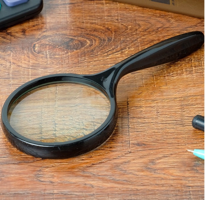 Лупа классическая, эргономичная ручка 4х, d=7,5см, 3098122