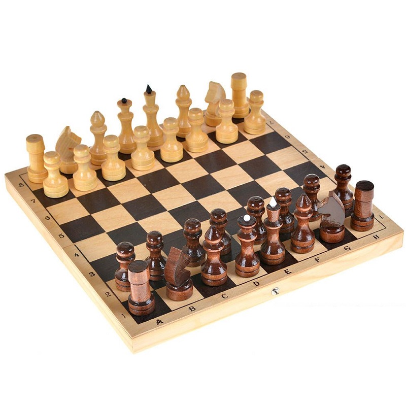Шахматы лакированные с доской (290*145*38) 23911