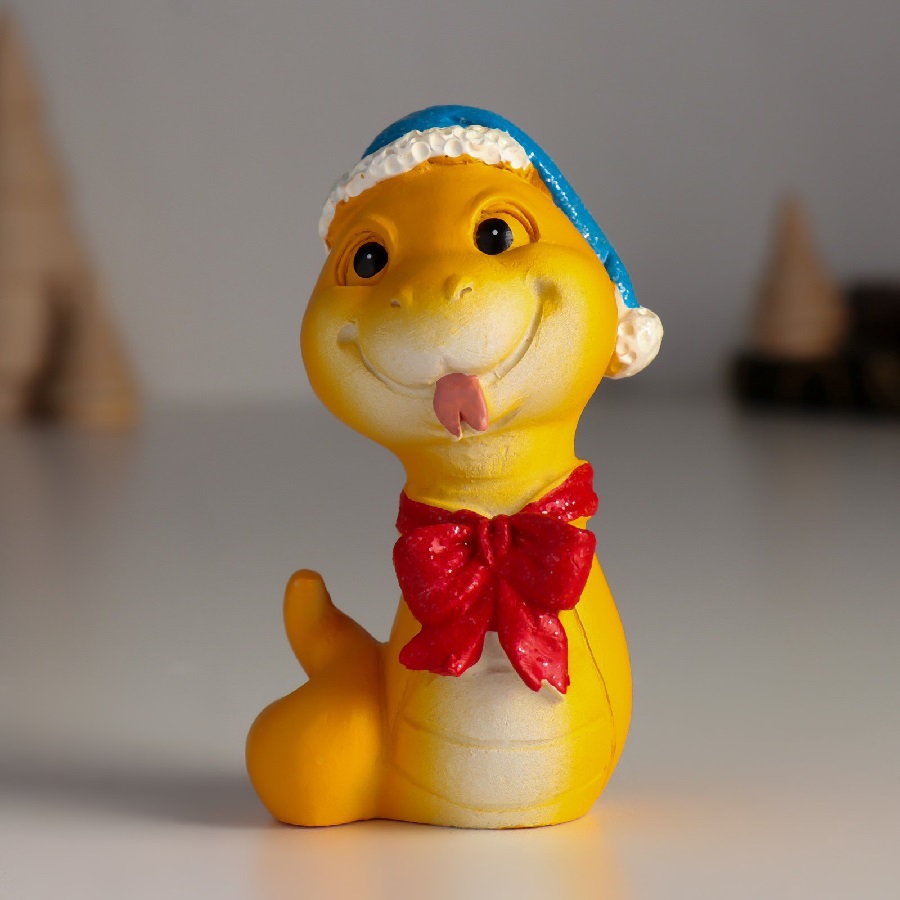 Сувенир полистоун "Змейка жёлтая в синей шапке и красном бантике" 5х4х9 см   10326169