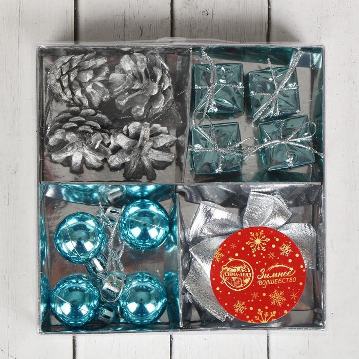 Набор украшений пластик 16 шт "Сюрприз" (4 шара, 4 банта, 4 подарка, 4 шишки) серебро, голубой 2371225