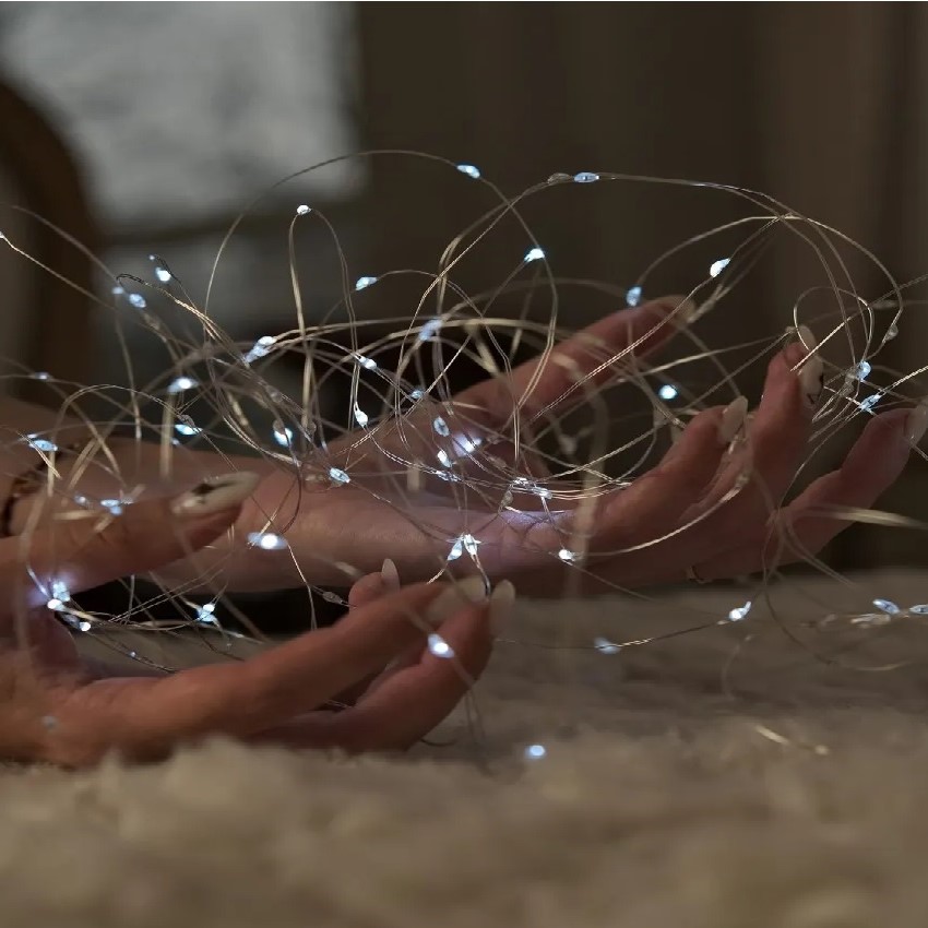 Гирлянда "Нить - Роса" 100 м, свет холодный,провод серебро, с пультом от сети, 8 режимов