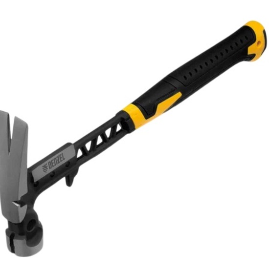 Молоток строительный DENZEL 450 г, цельнокованый,боек с магнитом, двухкомп. обрезин. рук-ка //10468