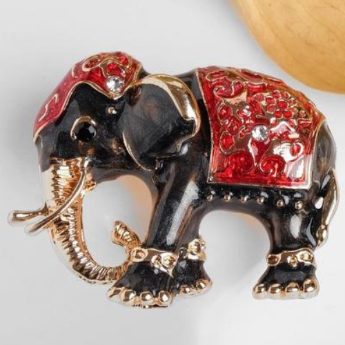 Брошь "Слон индийский", цвет красно-серый в золоте
