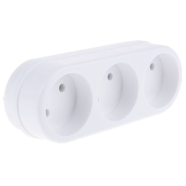 Тройник TOKER 3L, 3 гн. б/з 6/10А, белый, в техпаке