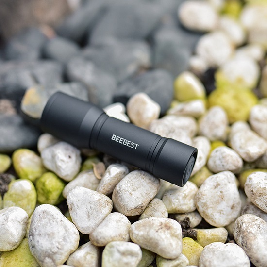 Фонарик XIAOMI Beebest F1
