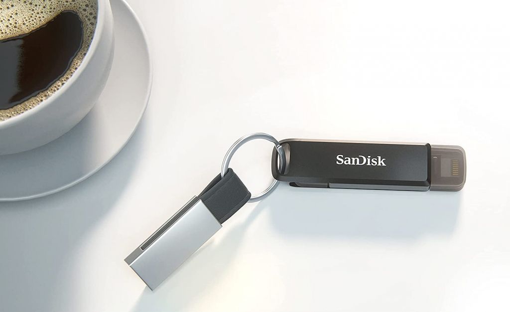 USB 128Gb SanDisk Luxe iXpand for iPhone and iPad-2.jpg
