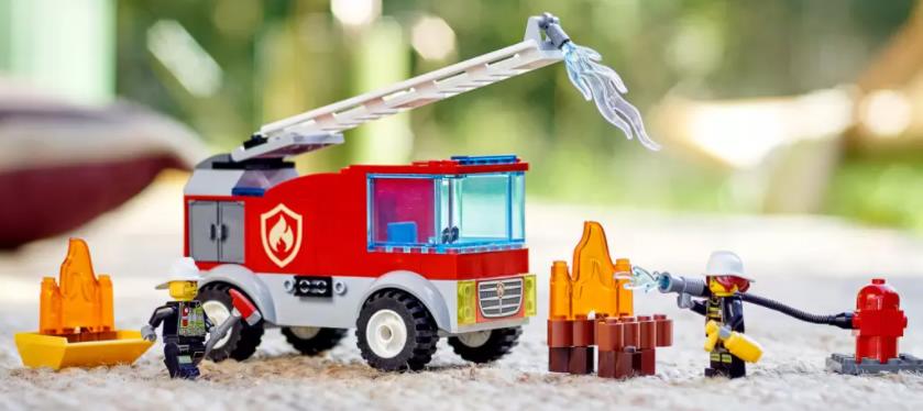 Конструктор LEGO City 60280 Пожарная машина с лестницей5.jpg