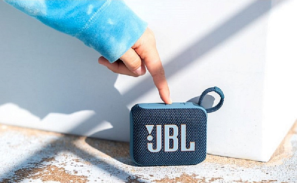 Ультрапортативный JBL Pro Sound с более мощными басами