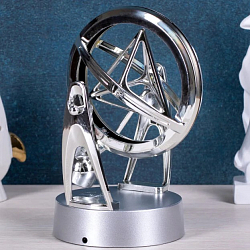 Магнитный маятник Триангл Silver