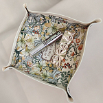 Поднос маленький цветы бежевый