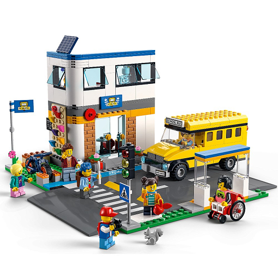 Конструктор LEGO City 60329 День в школе (Уценка)