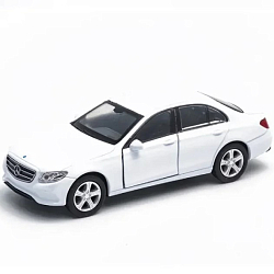 Машинка WELLY 2016 MERCEDES-BENZE E-CLASS модель машины 1:38, цв. в асс.