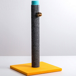 Когтеточка "Столбик" Lowcost ковролиновая,  54 х 31 см, микс цветов и игрушек