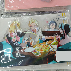 Акриловый стенд (13-15см) 2D Семья Шпионов, № 102