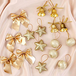 Набор украшений пластик 16 шт "Сюрприз" (4 колокол, 4 шара, 4 звезды, 4 банта) золото 2371222