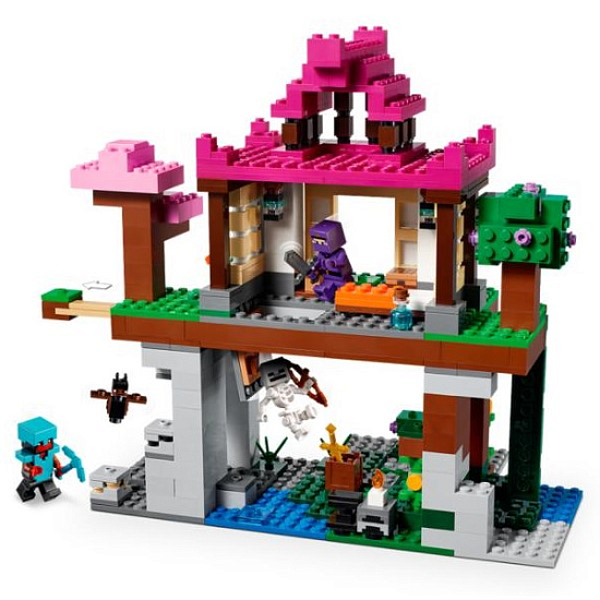 Конструктор LEGO Minecraft 21183 Площадка для тренировок