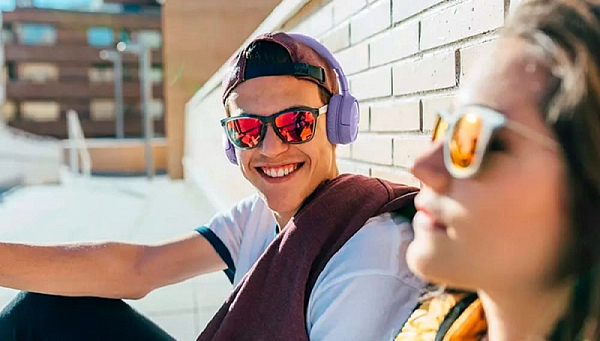 Громкая связь с поддержкой Voice Aware