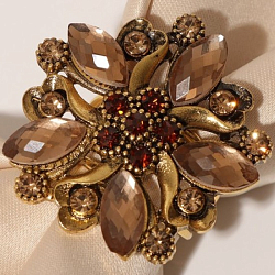 Кольцо для платка "Цветок" с острыми лепестками, цвет золотой в чернёном золоте