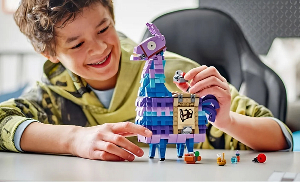 Приключения с LEGO Fortnite