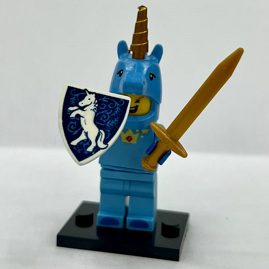 Фигурка CN003 Человек-единорожка