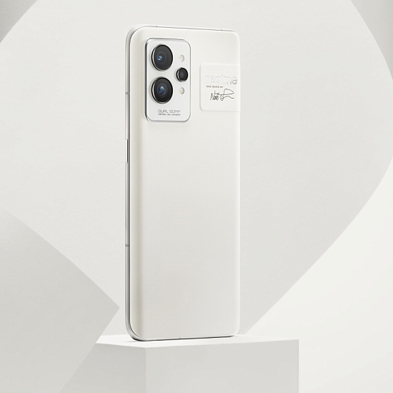 Смартфон Realme GT 2 Pro 12/256 Белый