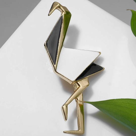 Брошь "Геометрия" фламинго, цвет чёрно-белый в золоте