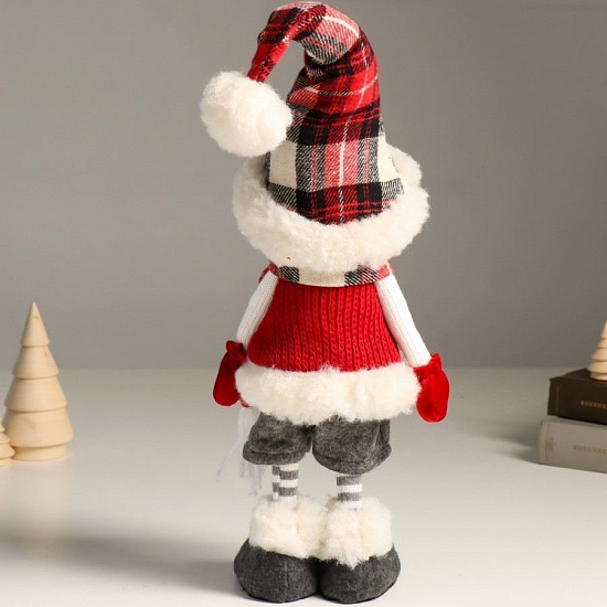 Кукла интерьерная "Снеговик в жилете со снежинкой и клетчатом колпаке" 44 см   9488067