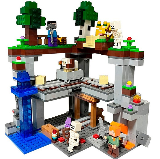 Конструктор Мой Мир «Подземная крепость», 557 деталей