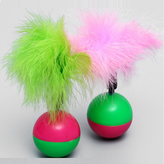 Игрушка-неваляшка для кошек с пухом, микс цветов