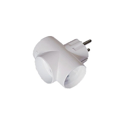 Тройник TOKER 3T16, 3 гн. б/з 16А, АБС, белый, в инд. упаковке