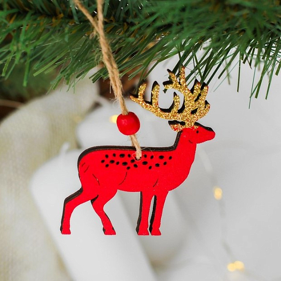 Подвеска новогодняя «Золотой олень», цвет красный